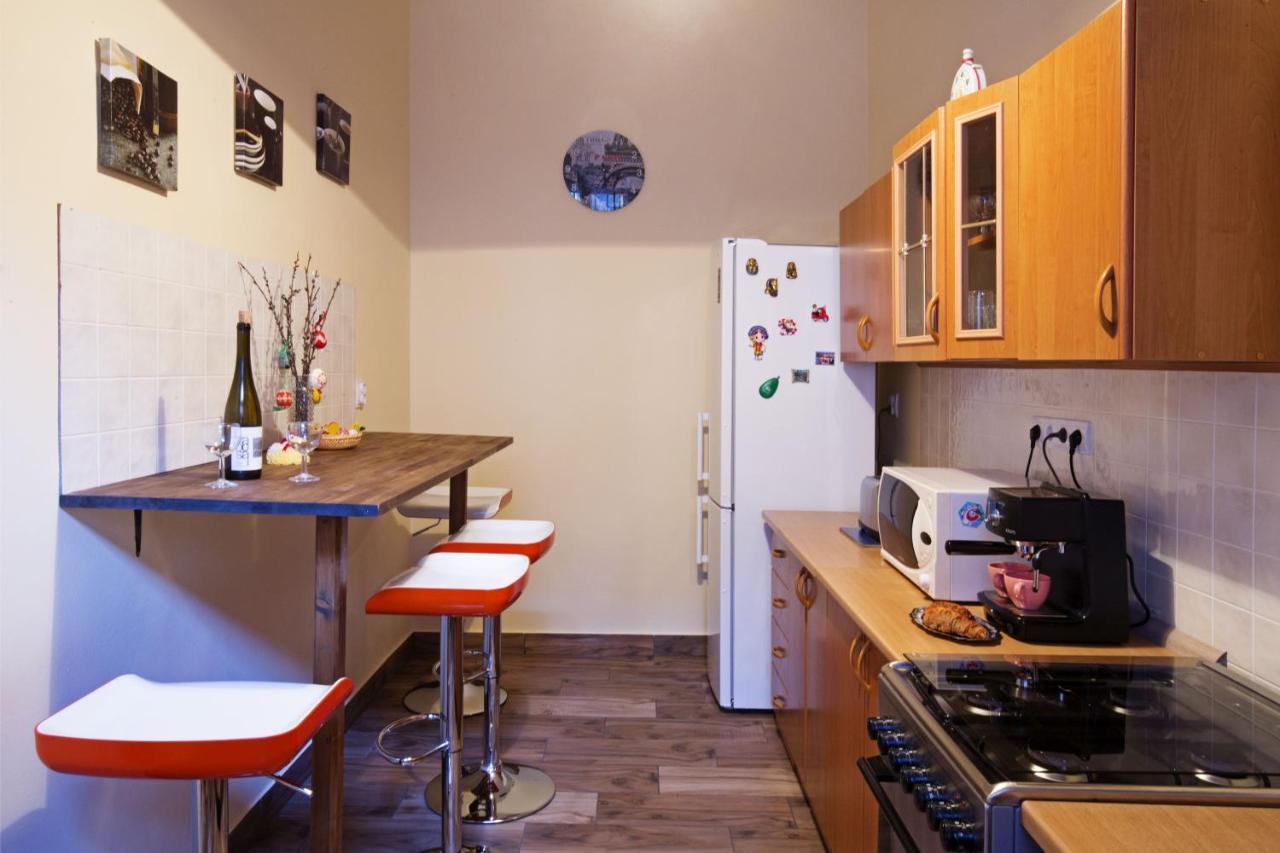 A54: Charming Apartment In The Ruin Bar District 布达佩斯 外观 照片