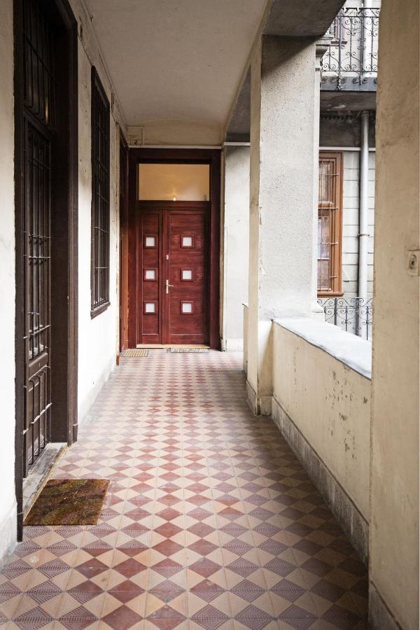 A54: Charming Apartment In The Ruin Bar District 布达佩斯 外观 照片