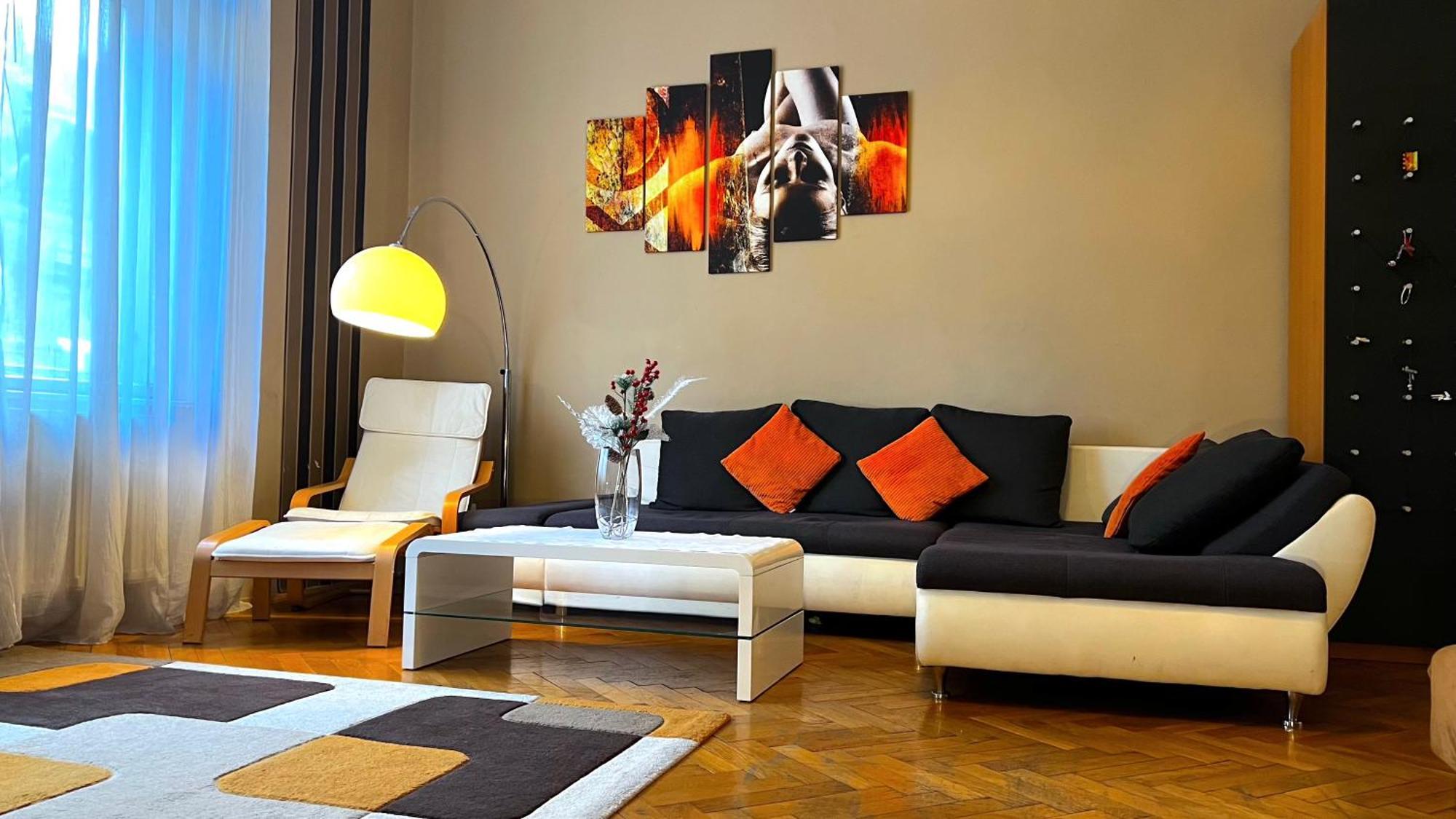 A54: Charming Apartment In The Ruin Bar District 布达佩斯 外观 照片